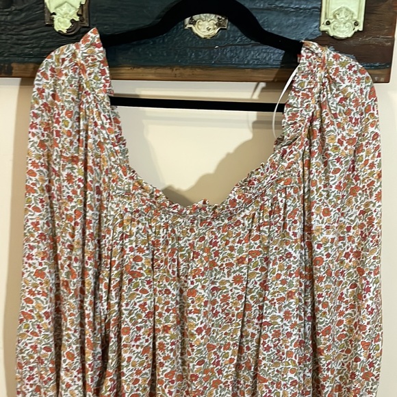 2/$30 Cynthia Rowley Floral Peasant Top Size Large - Picture 10 of 16